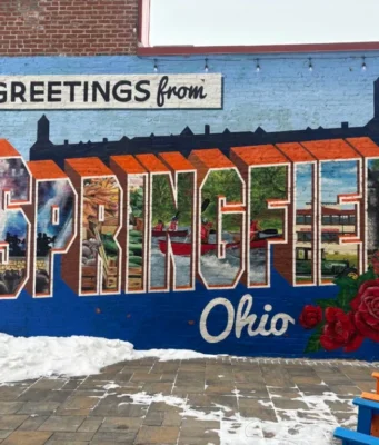 Оригинальные «вино-мамы» из Огайо mobilизируются для поддержки гаитян в Спрингфилде